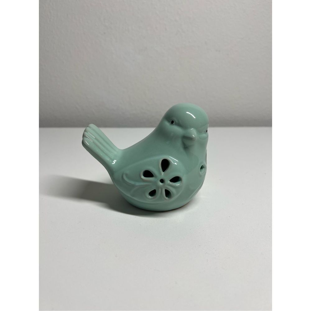 Ceramic Bird Pastel Blue LED Light 4" Tall Works Great ~ New Batteries